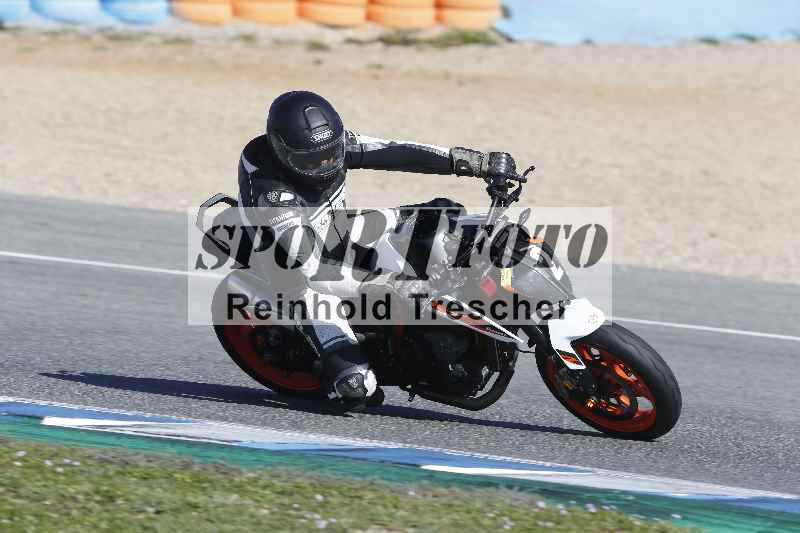 /Archiv-2024/02 29.01.-02.02.2024 Moto Center Thun Jerez/Gruppe gruen-green/2